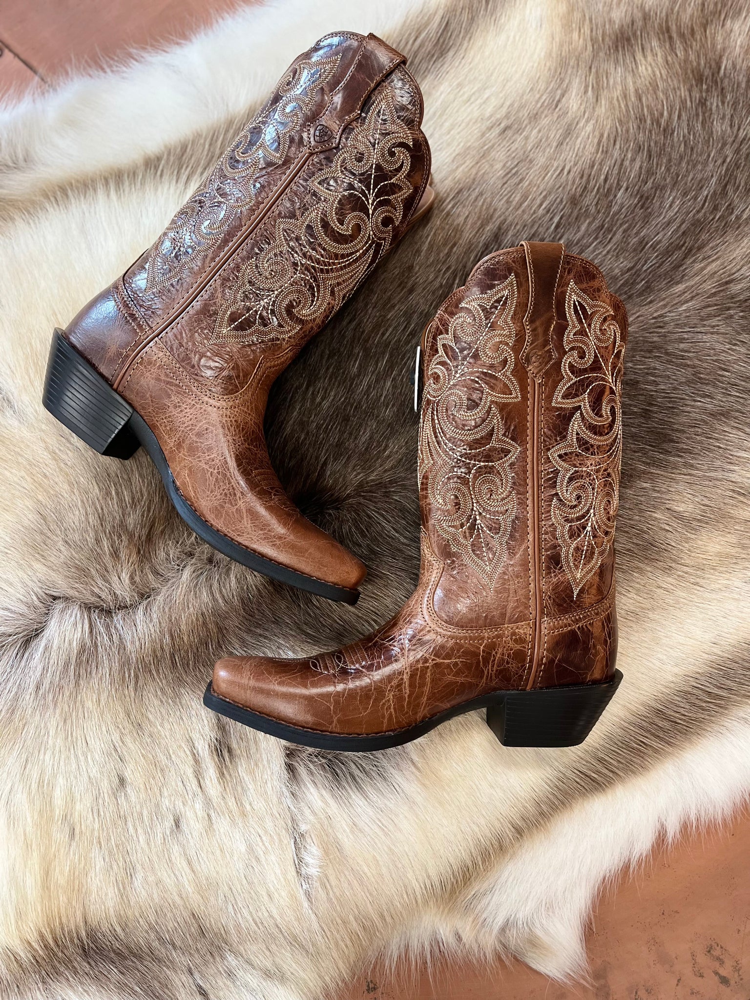 Ariat fashion round up square toe